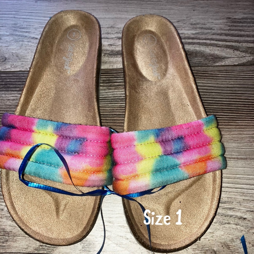 Girls Rainbow Cat & Jack Fabric Sandals In like new clean condition sz 1